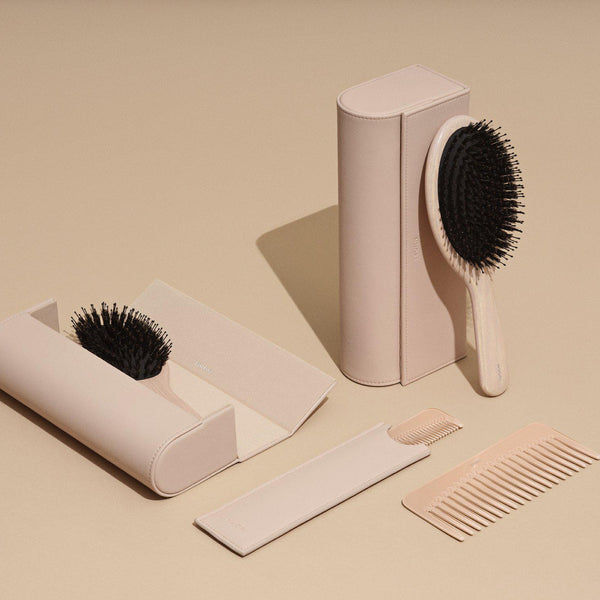 Indisponible - Grande Brosse cheveux Revitalizing Hair Brush
