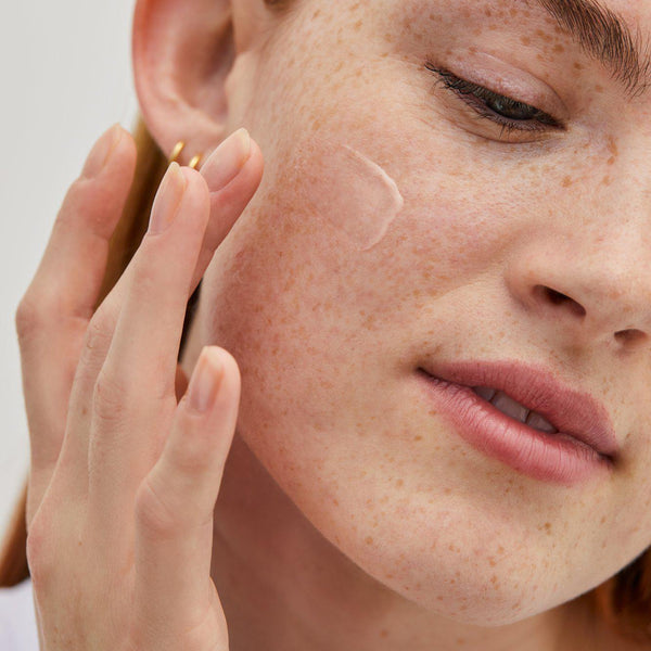 Base de Teint Éclat « Re » Evolve Radiance Locking Primer